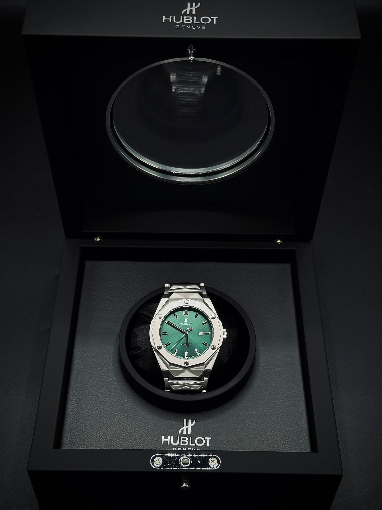 Hublot Cut Rotating Back (Swiss like)