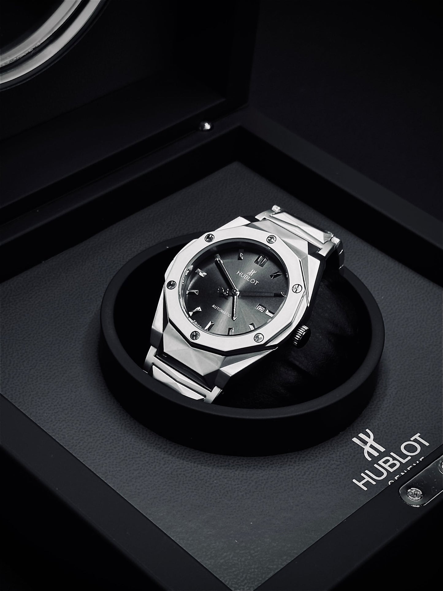 Hublot Cut Rotating Back (Swiss like)